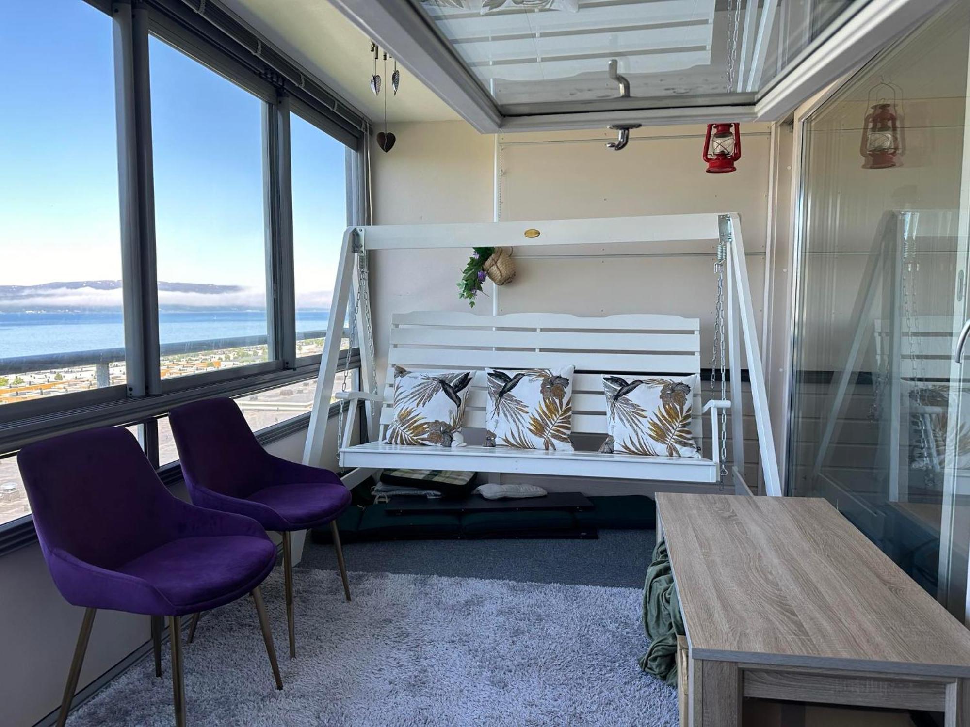 Miracle Tromso, Cozy Double Bed Private Room In A Shared Apartment With Stunning Tromso Views Exterior foto